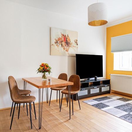 Ferienwohnungen Und Appartements Im Idyllischen Vierkanthof, Gruppenurlaube Лойперсдорф бай Фюрстенфелд Екстериор снимка